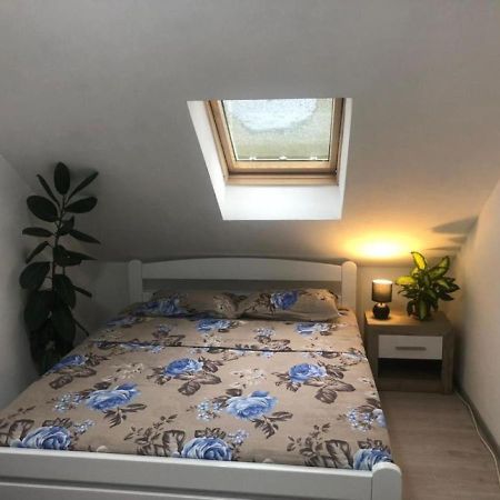 Peaceful Apartment Плужине Экстерьер фото