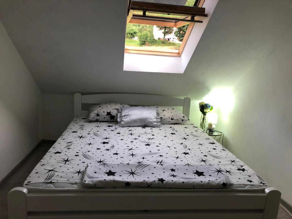 Peaceful Apartment Плужине Экстерьер фото
