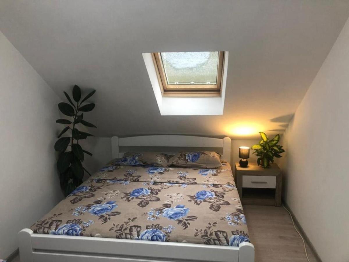 Peaceful Apartment Плужине Экстерьер фото
